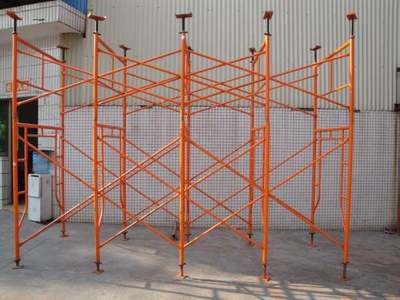 在腳手架上進行電、氣焊作業的安全要求